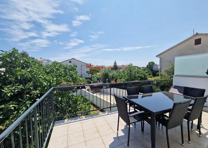 Ferienhaus House Viola *